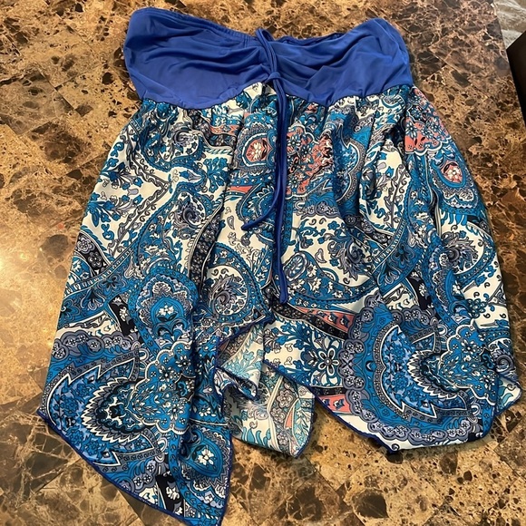 Plus Size Blue Pattern Top - Picture 3 of 9